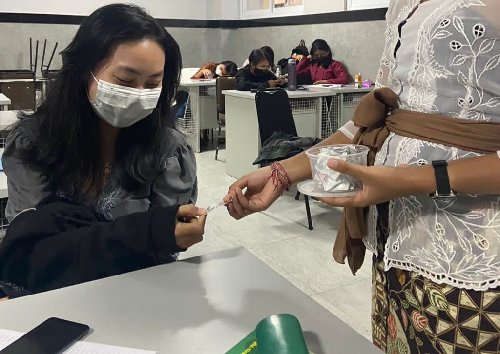 Pendistribusian dan Minum Tablet Tambah Darah Bersama